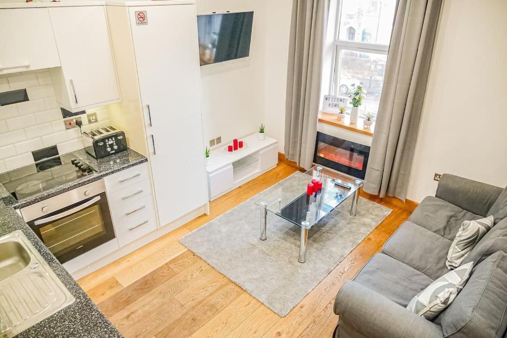 Charming City Centre Apartment Cardiff Exterior photo